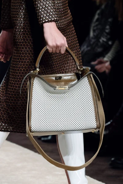 Look 72